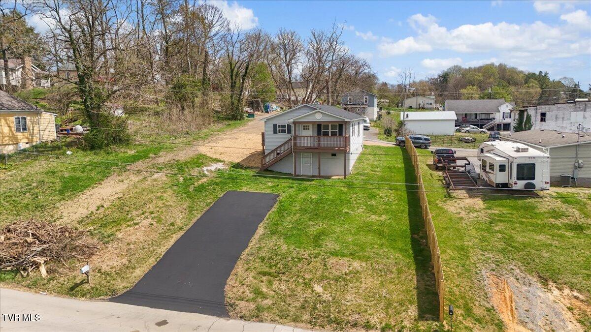 108 Lilly Street Bristol, TN 37620 - Photo 4 of 44 02-DJI_20260401135421_0331_D