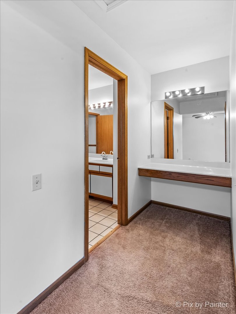 1664 Pebble Beach Circle Elgin, IL 60123 - Photo 16 of 24