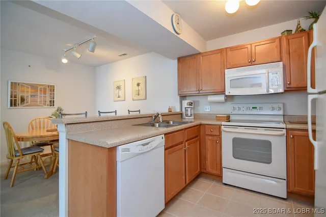 $279,900 | 468 Regatta Bay Drive, Unit 1C, Lake Ozark, MO 65049