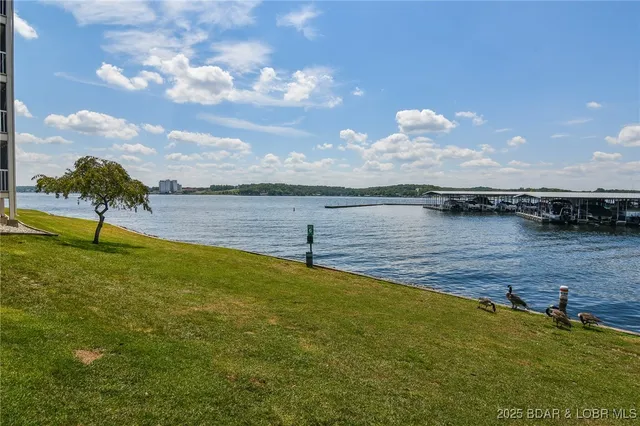 $279,900 | 468 Regatta Bay Drive, Unit 1C, Lake Ozark, MO 65049