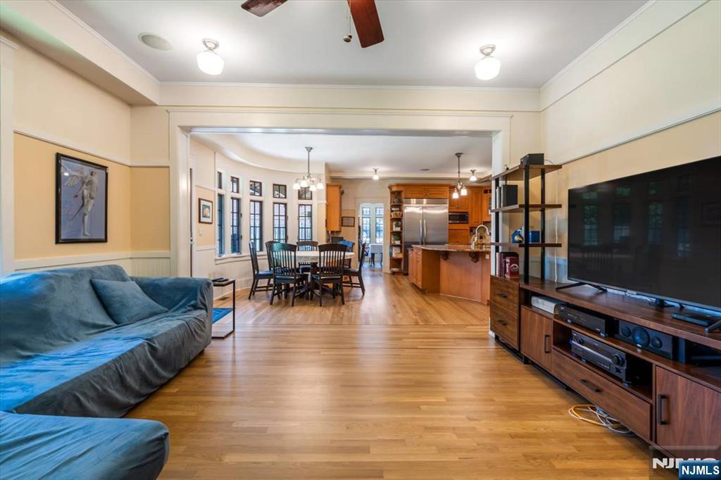314 Winthrop Road Teaneck, NJ 07666 - Photo 20 of 49