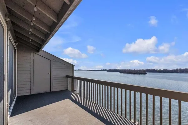 $224,900 | 820 Cliffs Drive, Unit 306, Ypsilanti, MI 48198