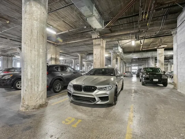 $239,000 | 758 North Larrabee Street, Unit 826, Chicago, IL 60654