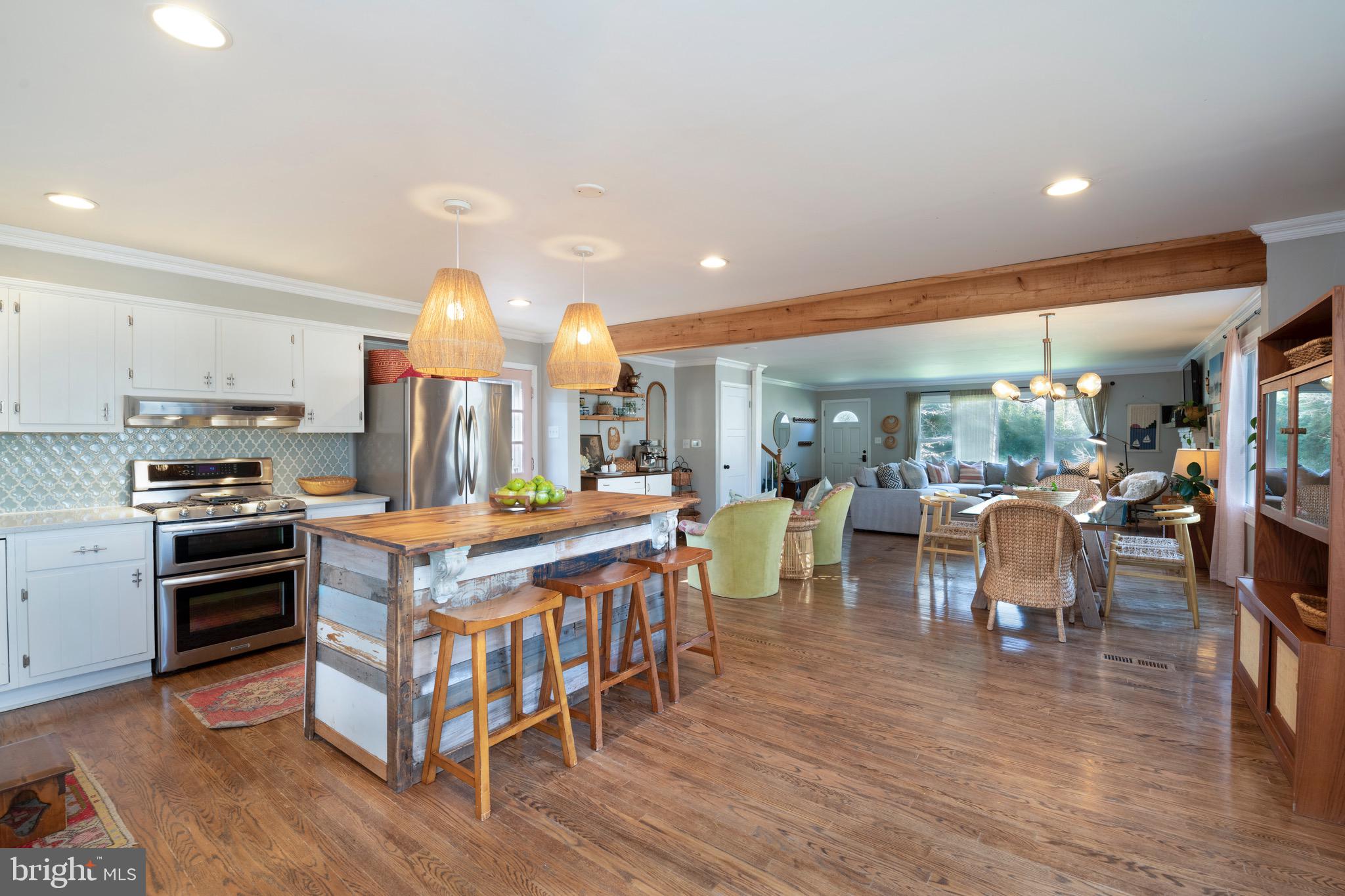 15 Beechwood Road Arnold, MD 21012 - Photo 1 of 29 Gallery Image 1