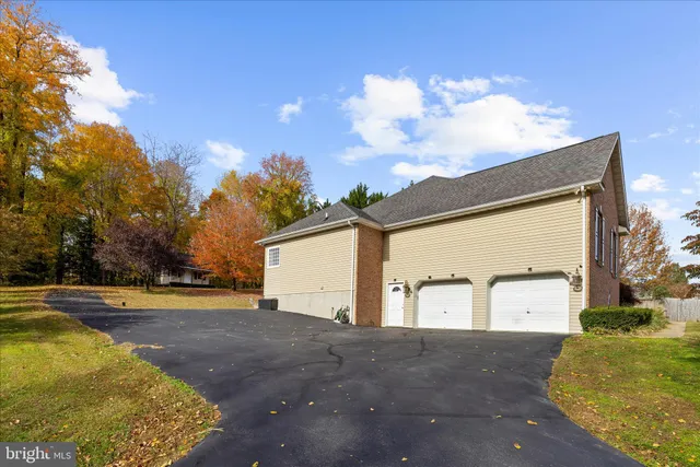 $699,000 | 211 Still Water Lane, Huntingtown, MD 20639