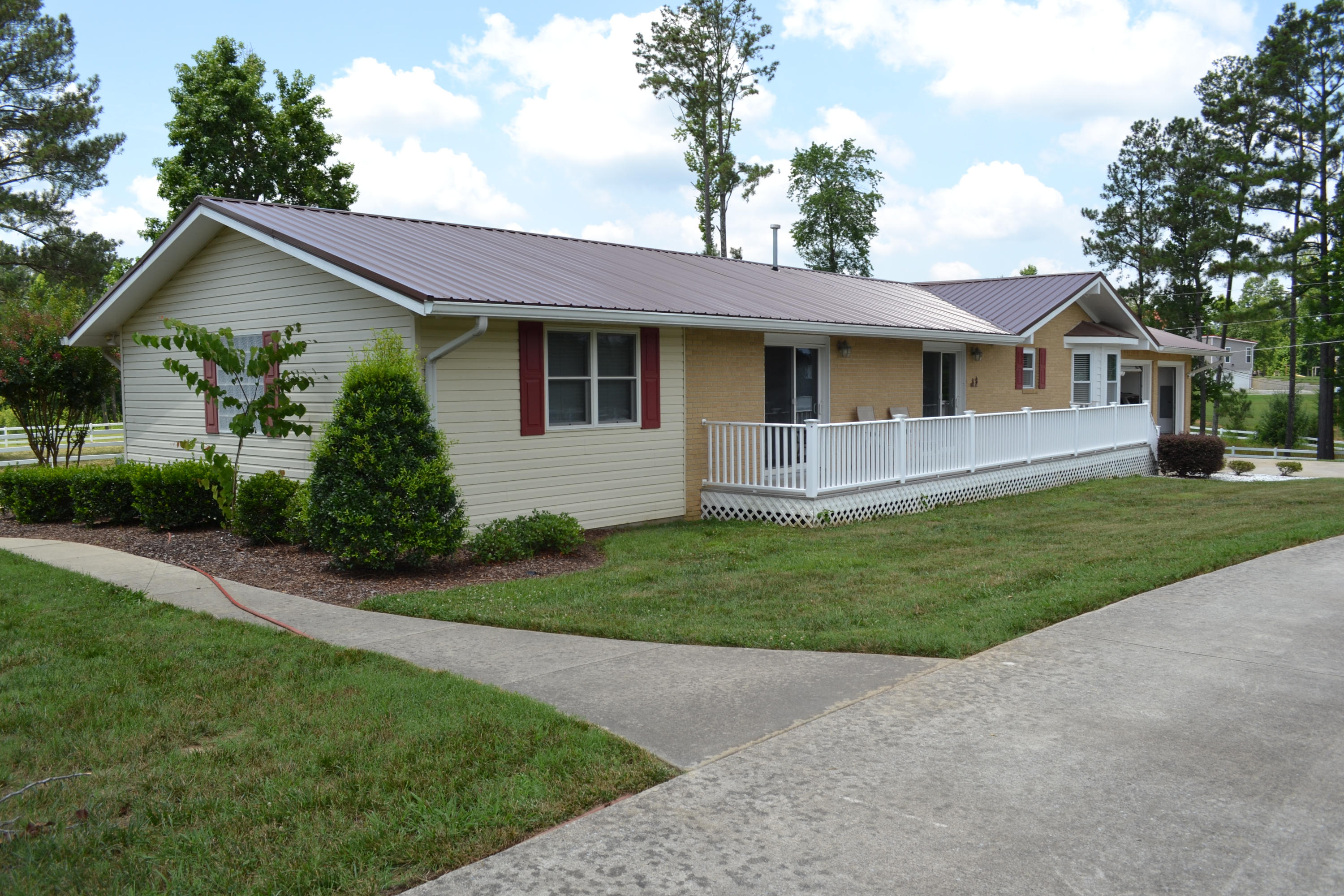 4407 Clonts Road Apison, TN 37302 - Photo 32 of 40 Side of the home