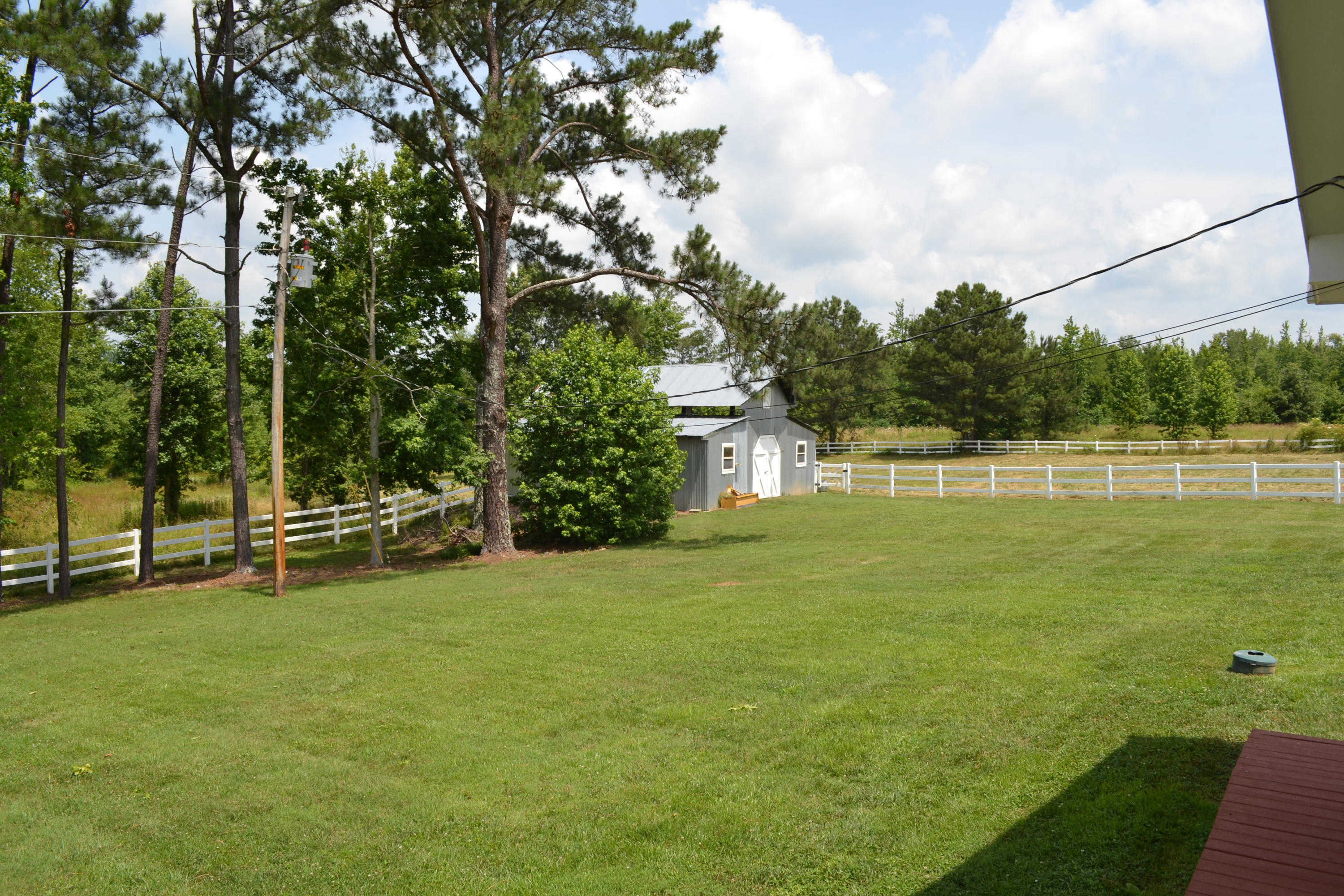 4407 Clonts Road Apison, TN 37302 - Photo 39 of 40 Barn 2