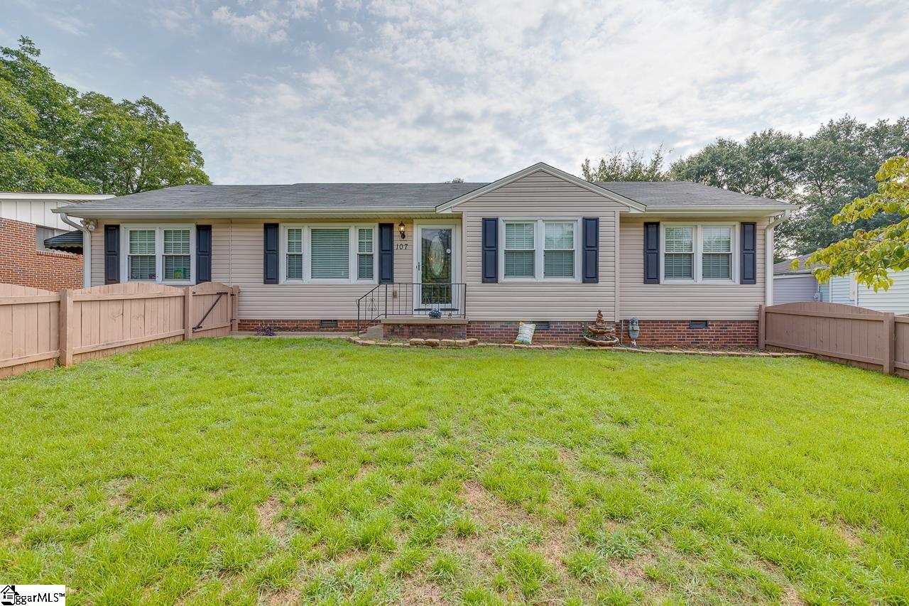 107 Farmington Road Greenville, SC 29605 - Photo 1 of 22 Gallery Image 1
