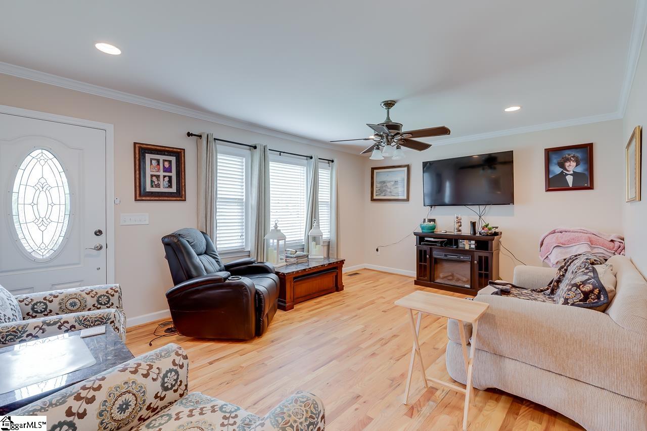 107 Farmington Road Greenville, SC 29605 - Photo 7 of 22 Gallery Image 7