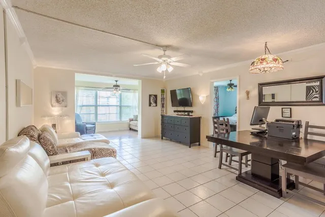 $125,000 | 8 Willowbrook Lane, Unit 208, Delray Beach, FL 33446
