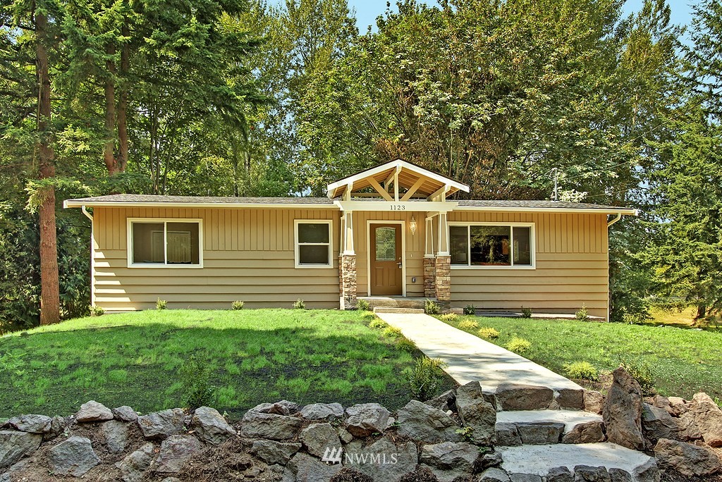 1123 Chelan Avenue Northeast Renton, WA 98059 - Photo 1 of 17 Gallery Image 1
