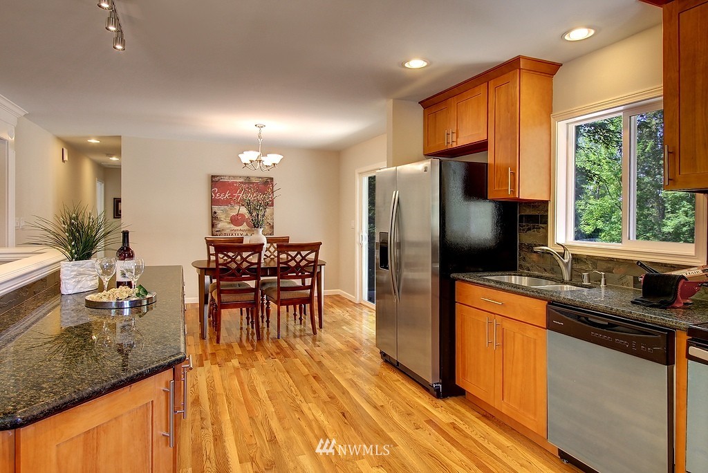 1123 Chelan Avenue Northeast Renton, WA 98059 - Photo 5 of 17 Gallery Image 5