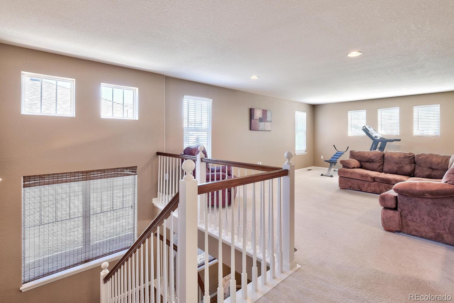 10489 Wagon Highlands Ranch Highlands Ranch, CO 80130 - Photo 15 of 35 Gallery Image 15