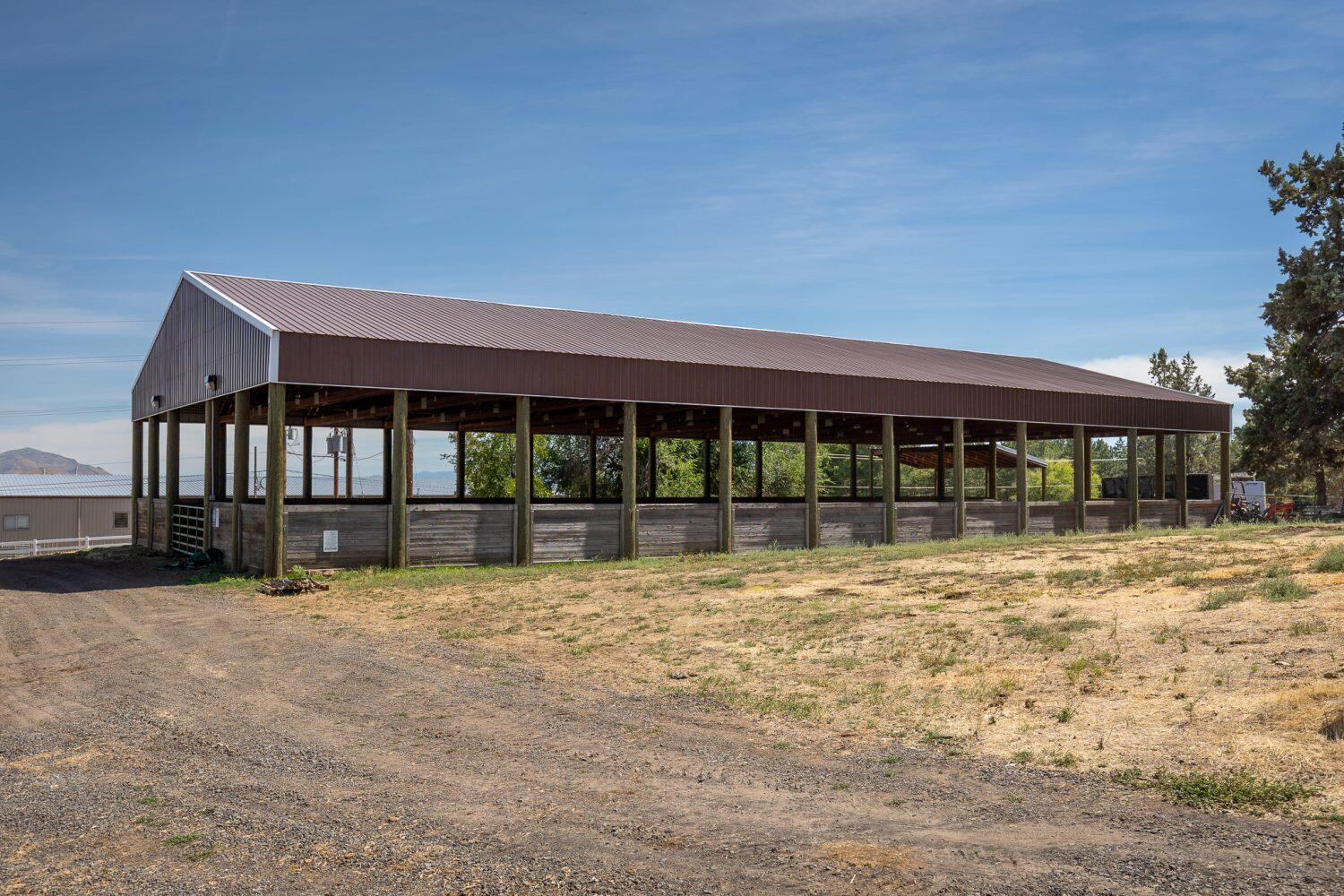 7140 Jake Road Klamath Falls, OR 97601 - Photo 32 of 44 20250809-MLS-134-1500x1000