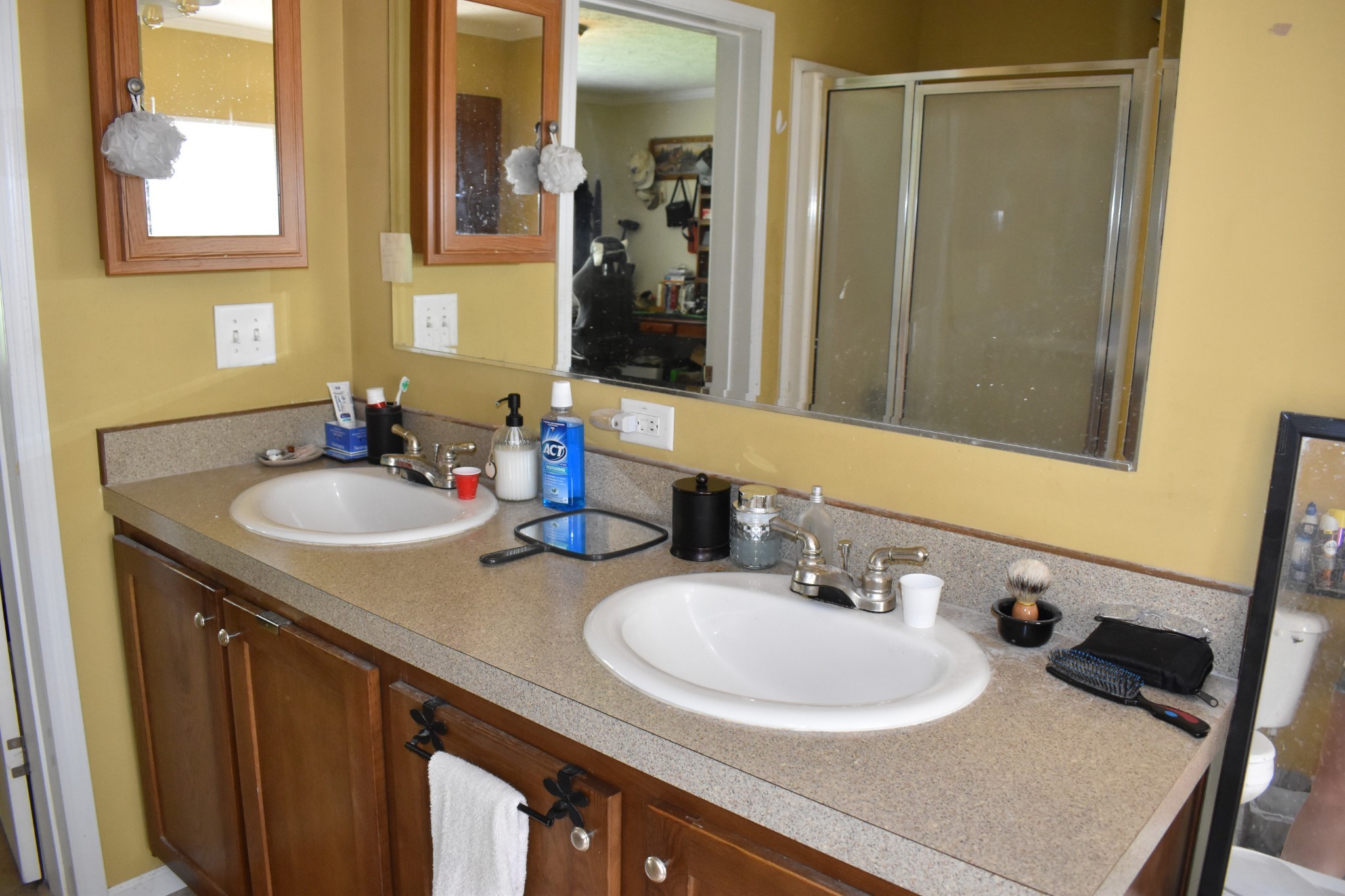 1423 Pack Road White Bluff, TN 37187 - Photo 20 of 50 a bathroom with a sink and a mirror