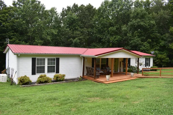 $377,398 | 1423 Pack Road, White Bluff, TN 37187