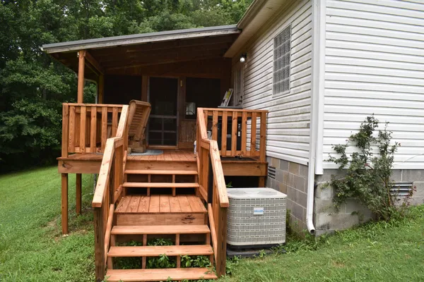 $377,398 | 1423 Pack Road, White Bluff, TN 37187