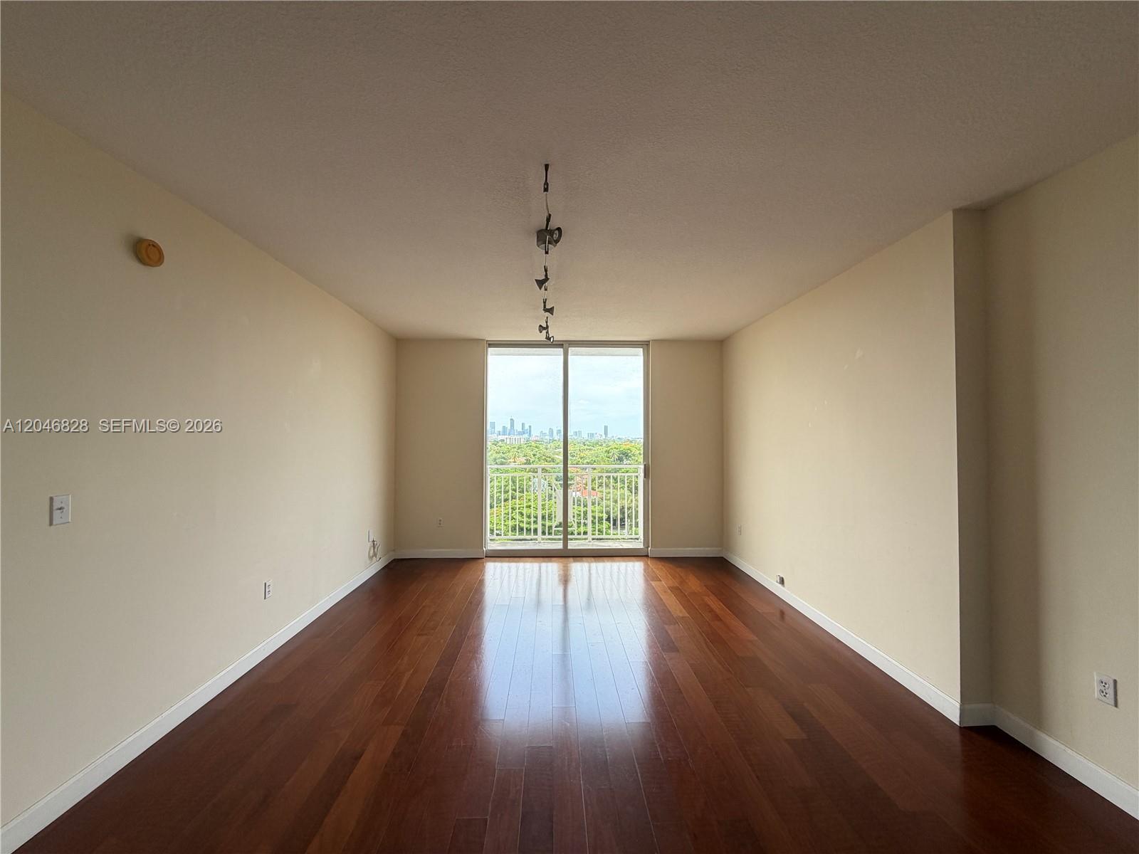 2030 Douglas Road, Unit 716 Coral Gables, FL 33134 - Photo 4 of 17