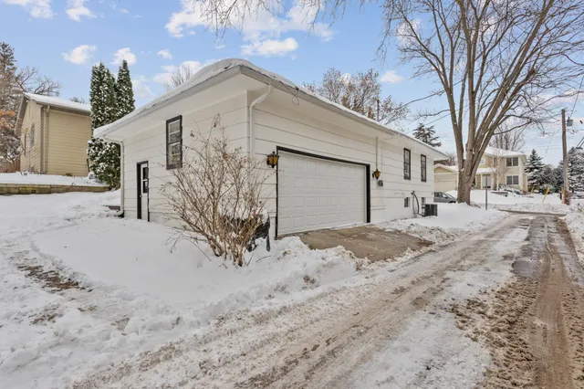 $535,000 | 5013 Oxford Avenue, Edina, MN 55436