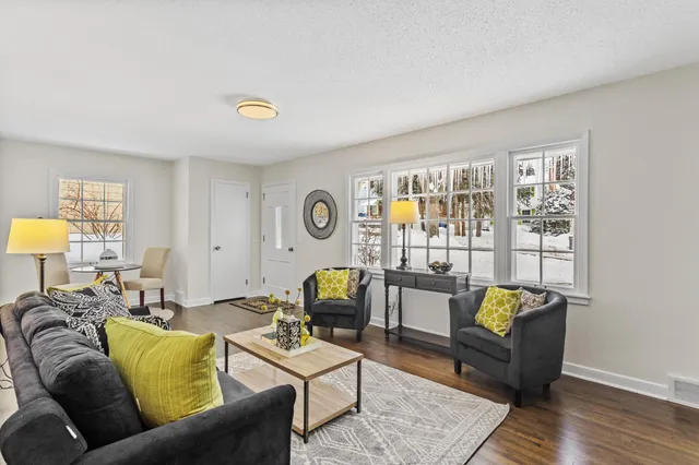 $535,000 | 5013 Oxford Avenue, Edina, MN 55436