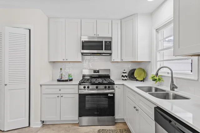 $535,000 | 5013 Oxford Avenue, Edina, MN 55436