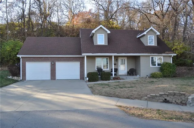 $220,000 | 3404 North 9th Street, St. Joseph, MO 64505