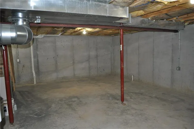 $220,000 | 3404 North 9th Street, St. Joseph, MO 64505