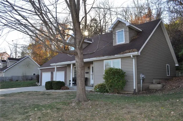 $220,000 | 3404 North 9th Street, St. Joseph, MO 64505