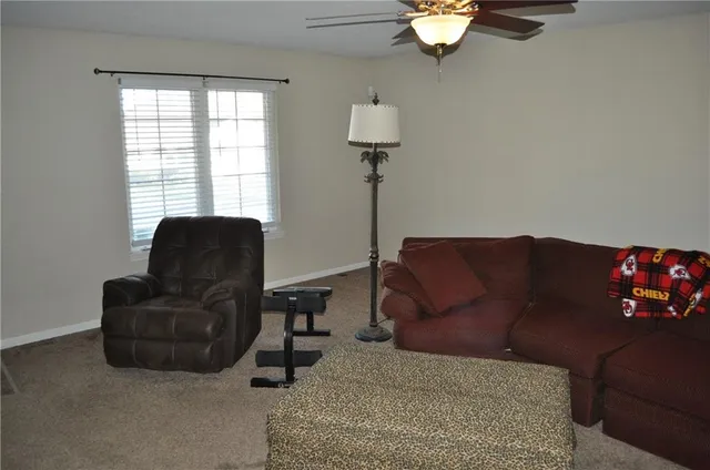 $220,000 | 3404 North 9th Street, St. Joseph, MO 64505