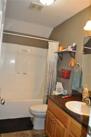 $220,000 | 3404 North 9th Street, St. Joseph, MO 64505