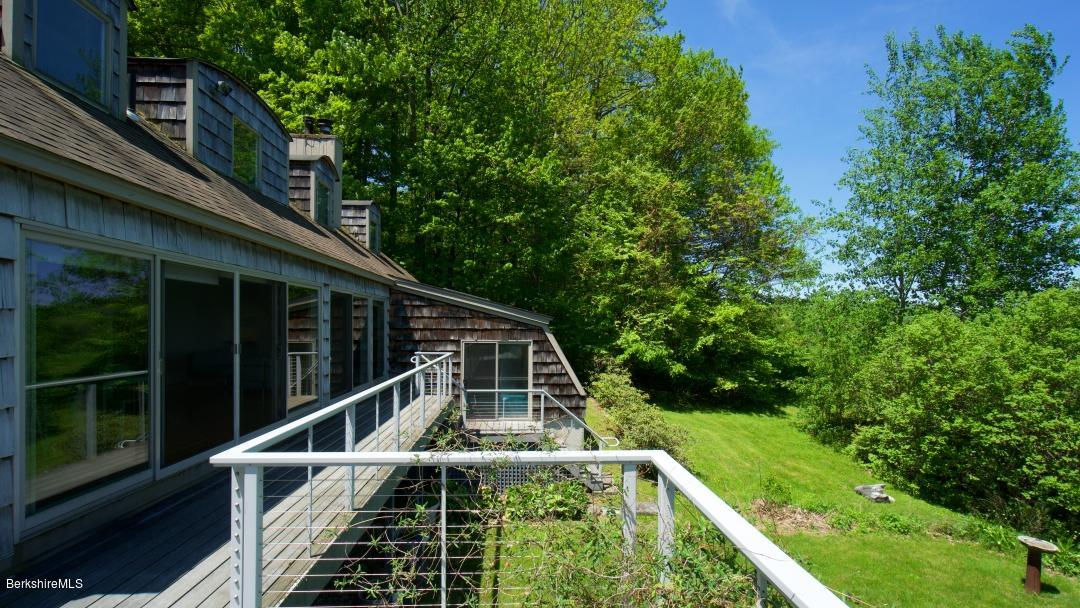 64 West Center Road West Stockbridge, MA 01266 - Photo 6 of 32 Sliders