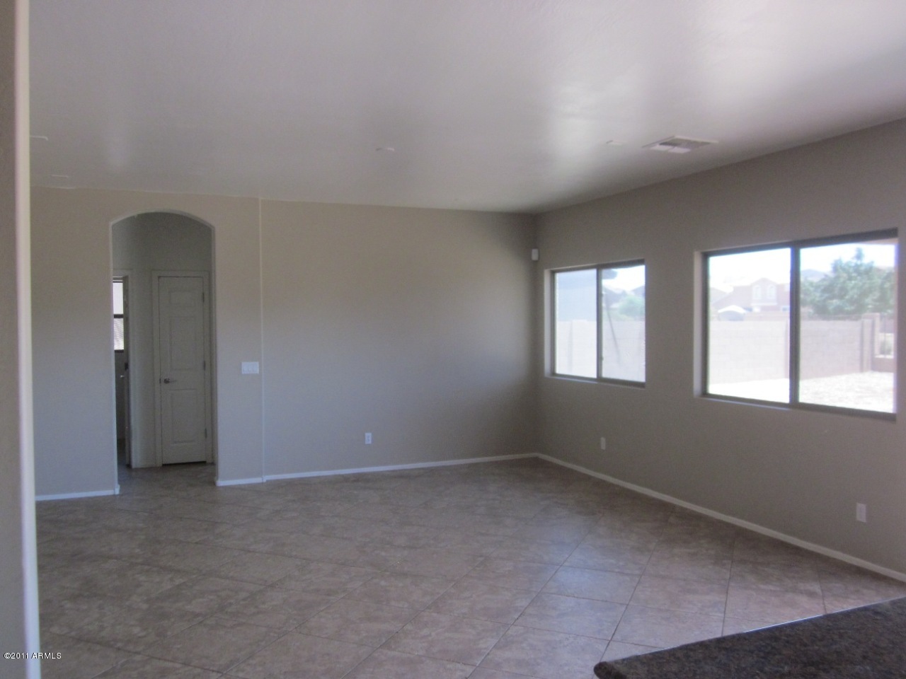 4833 West Maldonado Road Laveen, AZ 85339 - Photo 3 of 9 Family Room