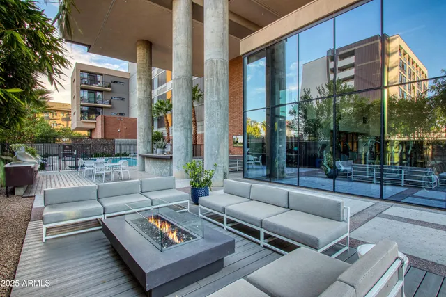 $850,000 | 200 West Portland Street, Unit 1024, Phoenix, AZ 85003