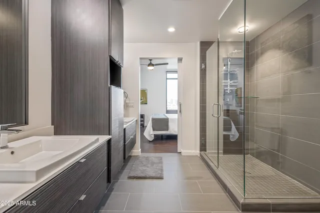 $870,000 | 200 West Portland Street, Unit 1024, Phoenix, AZ 85003