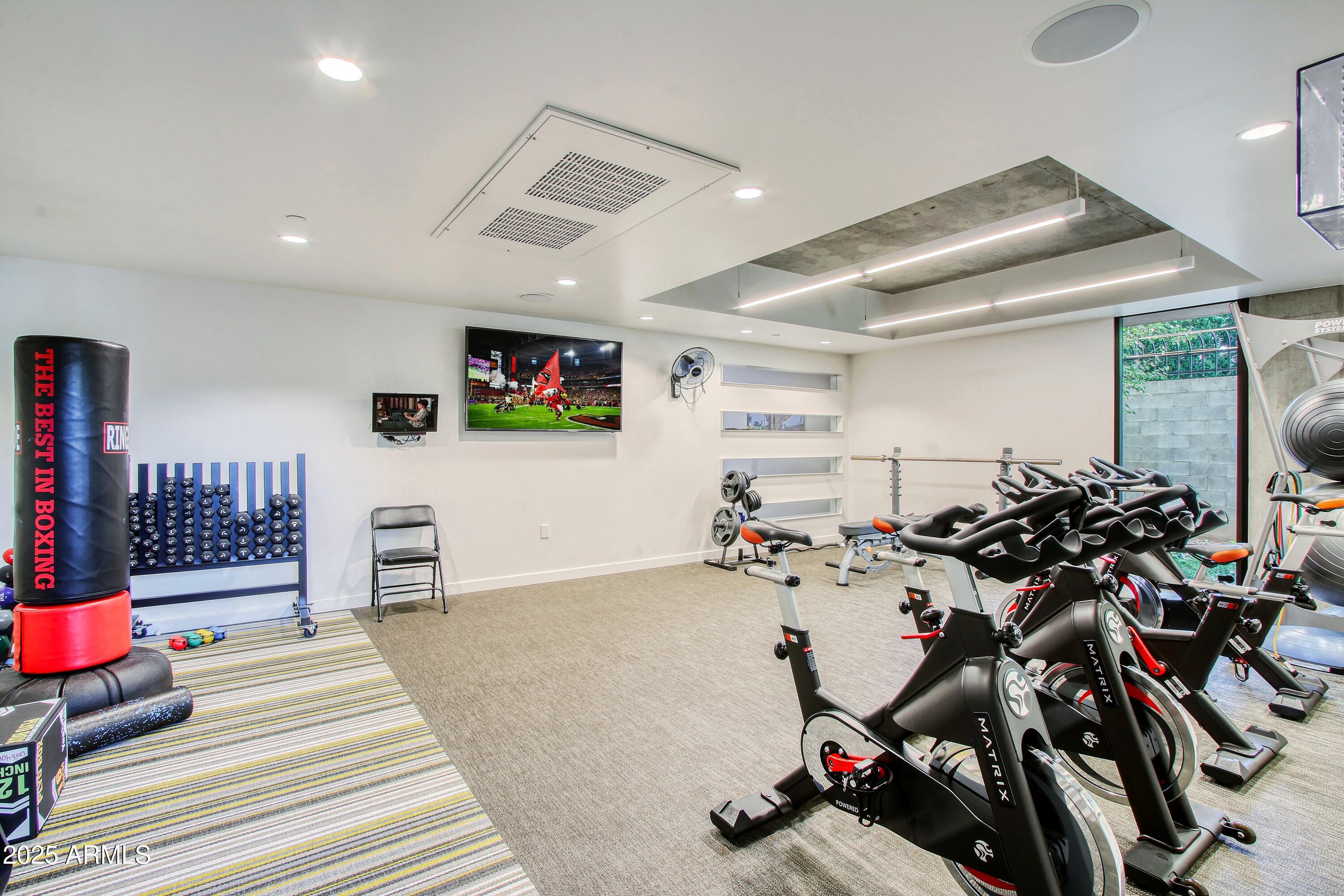 200 West Portland Street, Unit 1024 Phoenix, AZ 85003 - Photo 23 of 48 Fitness Center 4