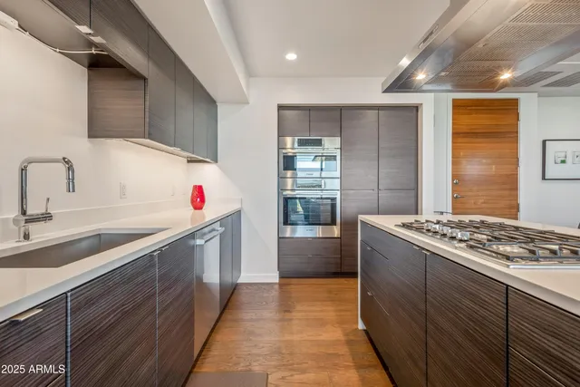 $850,000 | 200 West Portland Street, Unit 1024, Phoenix, AZ 85003