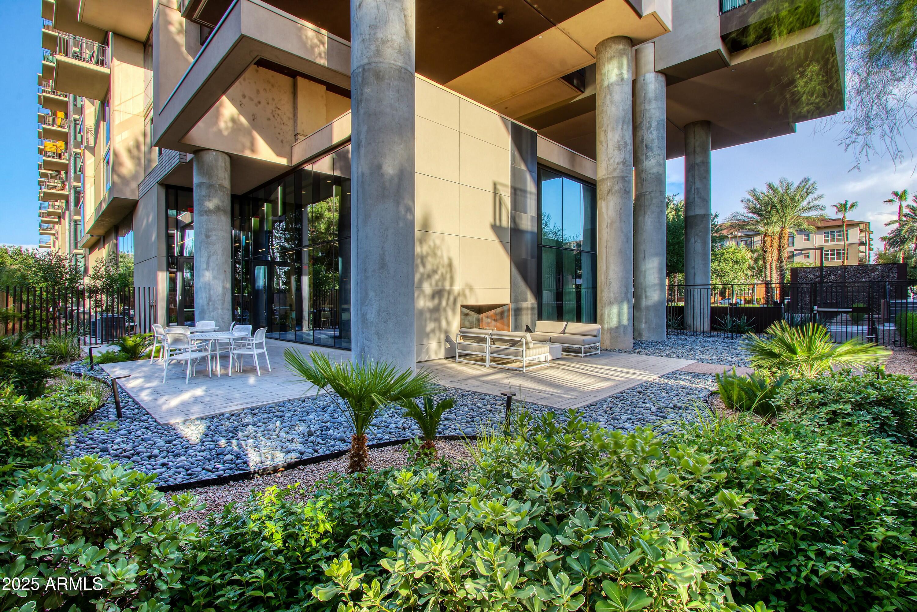 200 West Portland Street, Unit 1024 Phoenix, AZ 85003 - Photo 31 of 48 Lobby Patio 1