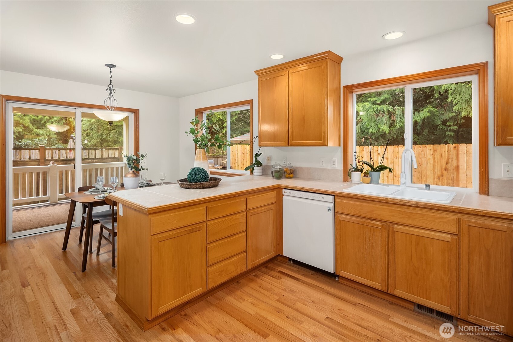 1102 185th Street Southeast Bothell, WA 98012 - Photo 15 of 39