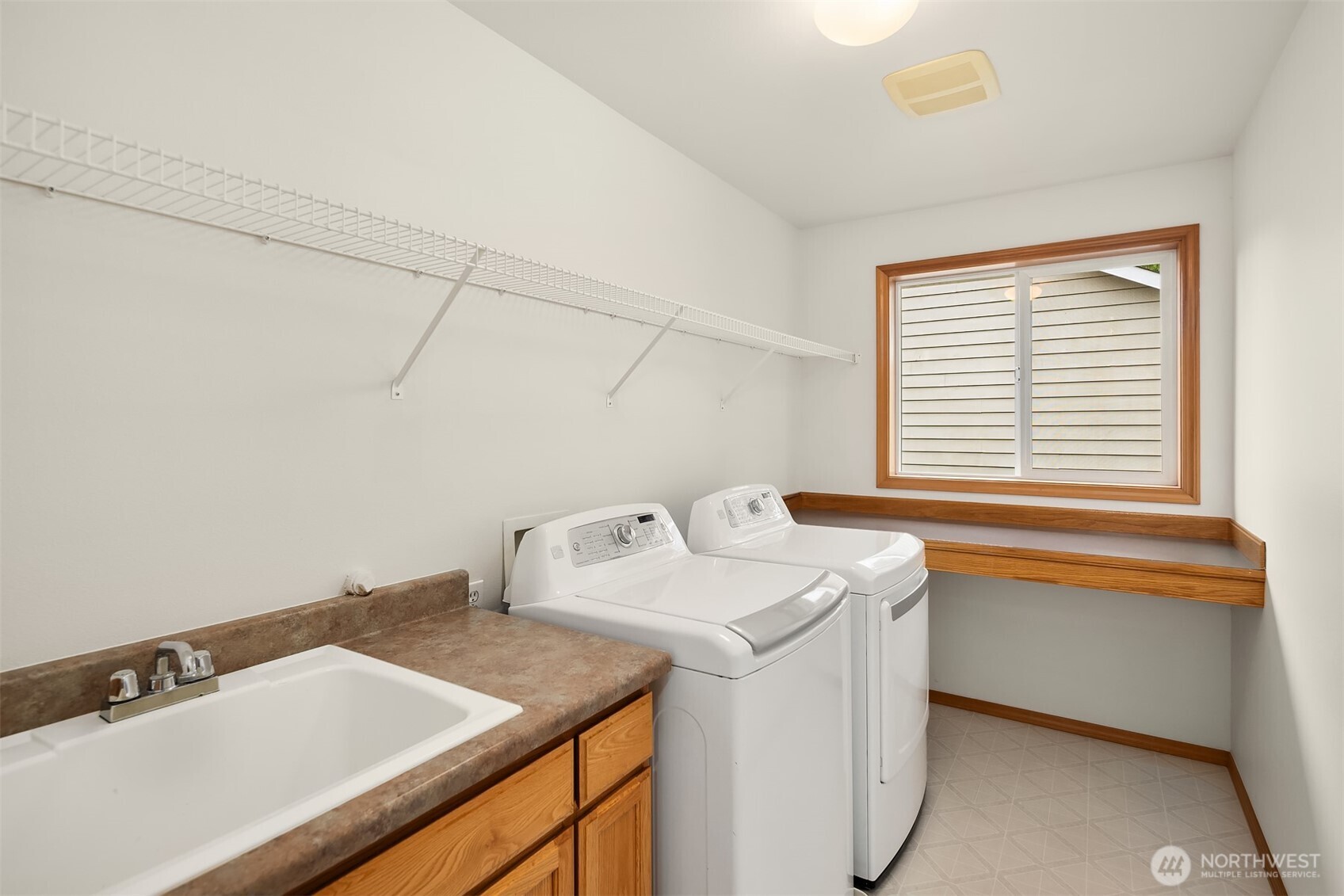 1102 185th Street Southeast Bothell, WA 98012 - Photo 35 of 39