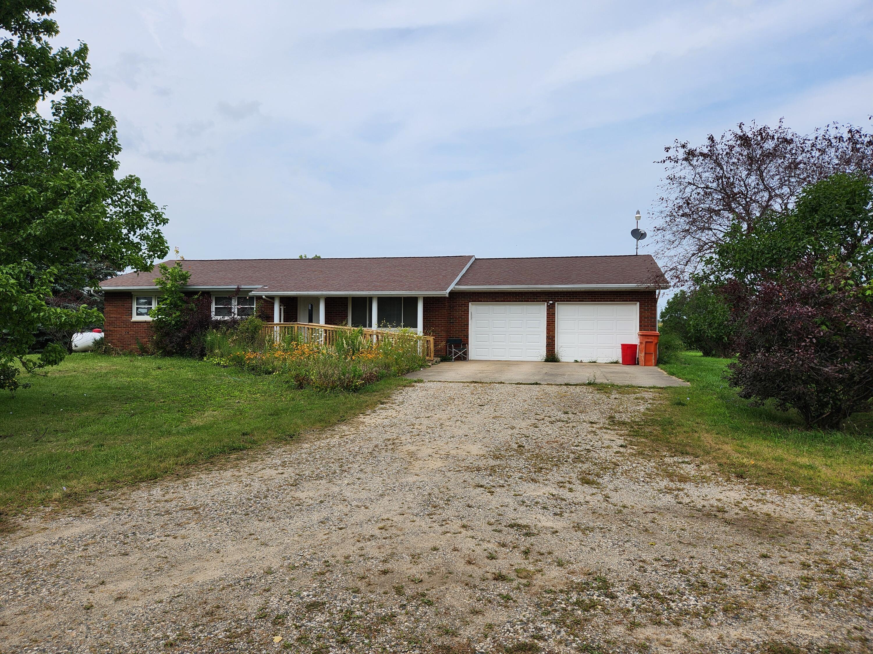 1007 East Juddville Road Owosso, MI 48867 - Photo 1 of 8 20240815_145831 (1)
