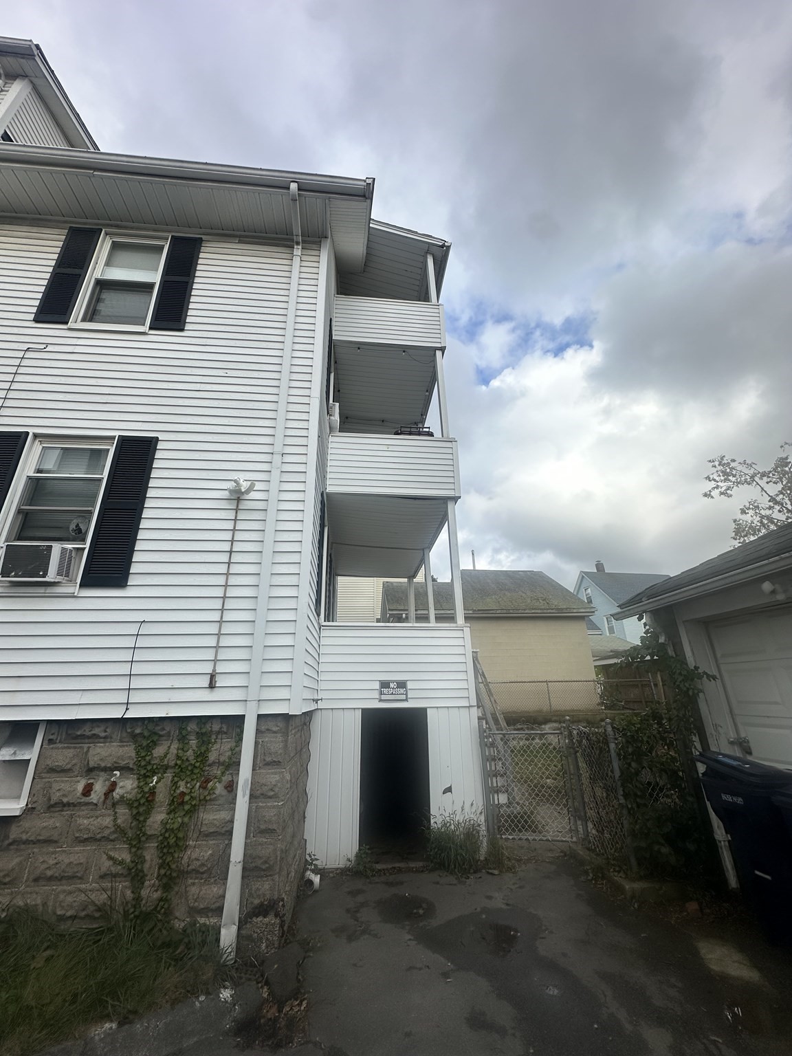 15 Stuart Street, Unit 3 Everett, MA 02149 - Photo 3 of 14 Gallery Image 3