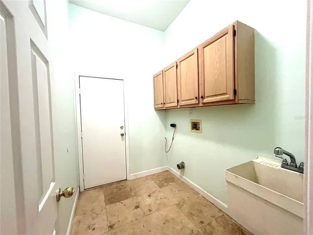 $590,000 | 10662 Crystal Springs Court, Orlando, FL 32825