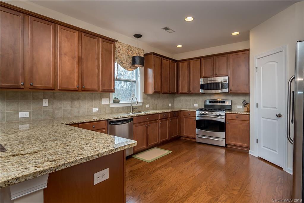 6311 Baltray Road Charlotte, NC 28278 - Photo 8 of 36 Gallery Image 8