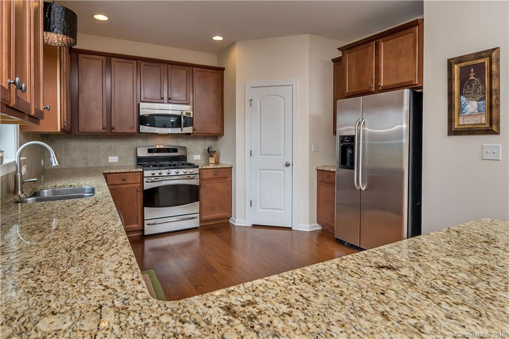6311 Baltray Road Charlotte, NC 28278 - Photo 9 of 36 Gallery Image 9