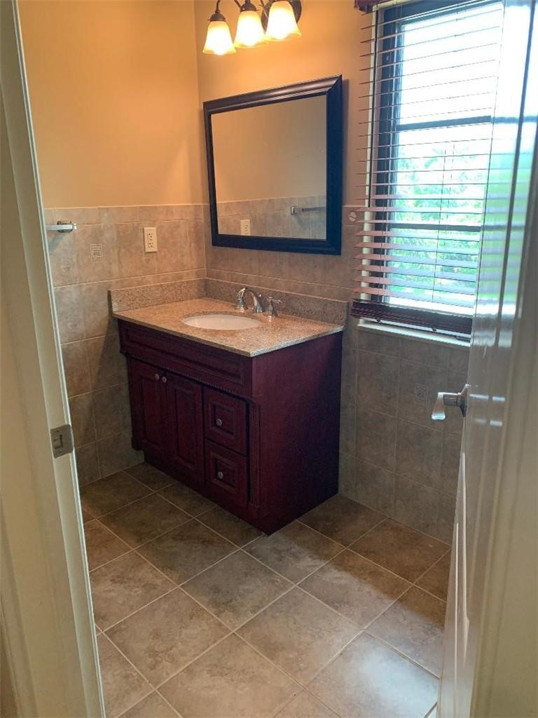 2211 Northeast 43rd Street Lighthouse Point, FL 33064 - Photo 51 of 57 Photo 51
