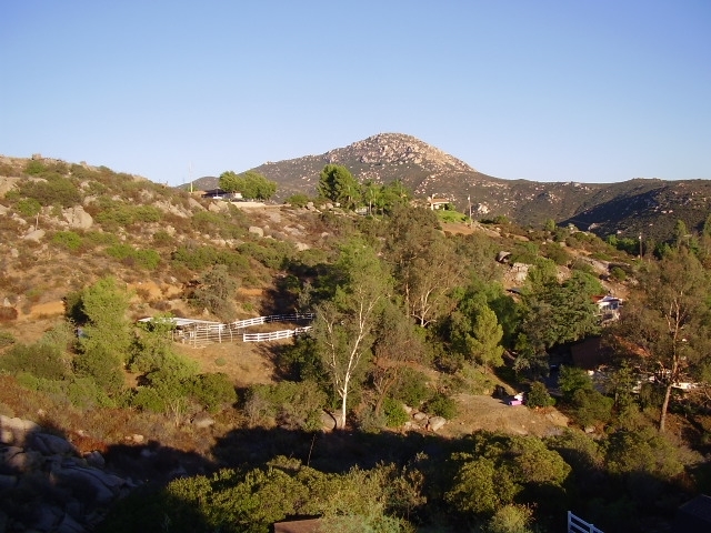 2864 Via Dieguenos Alpine, CA 91901 - Photo 8 of 21