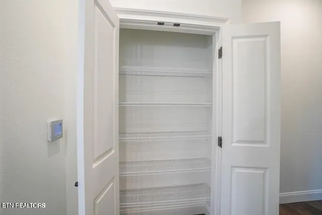 $450,000 | 410 East Church Avenue, Maryville, TN 37804