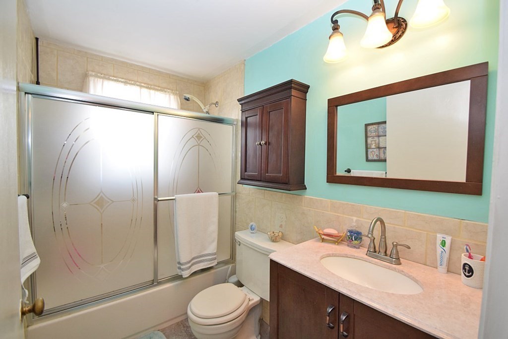1 Selwyn Road Randolph, MA 02368 - Photo 17 of 19 Gallery Image 17