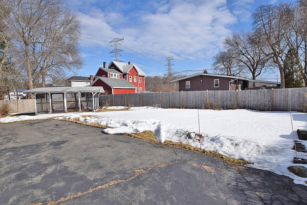 1 Selwyn Road Randolph, MA 02368 - Photo 4 of 19 Gallery Image 4