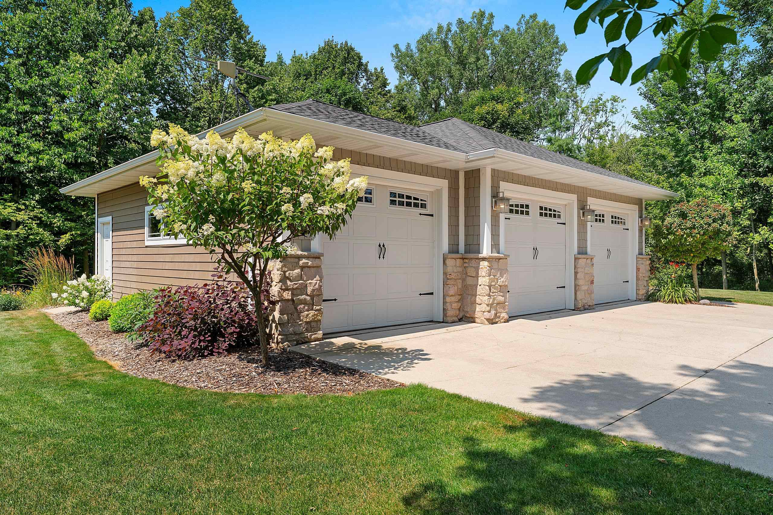 3940 Sunnyview Road De Pere, WI 54115 - Photo 72 of 89